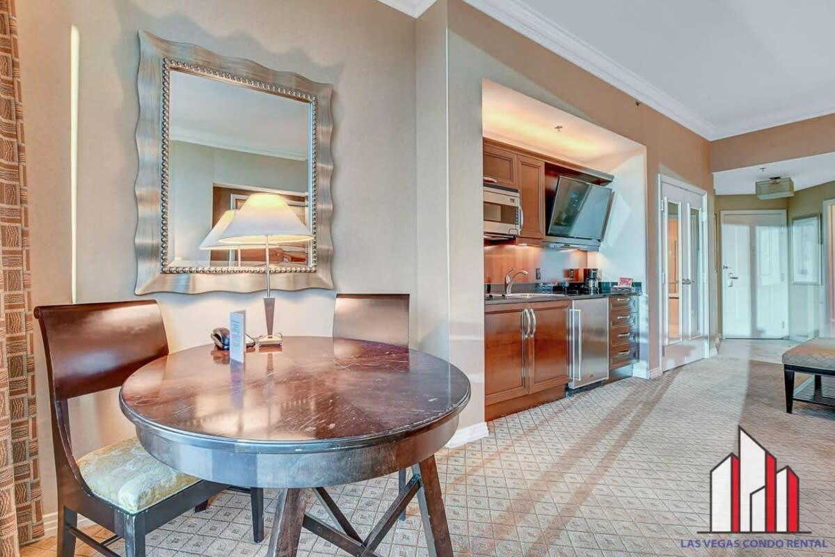 Mgm Signature-34-803 F1 Track & Strip View Holiday home
